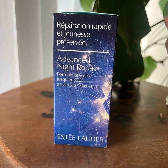Estée Lauder Advanced Night Repair (2 1.7L bottles) - Picture 3 of 3